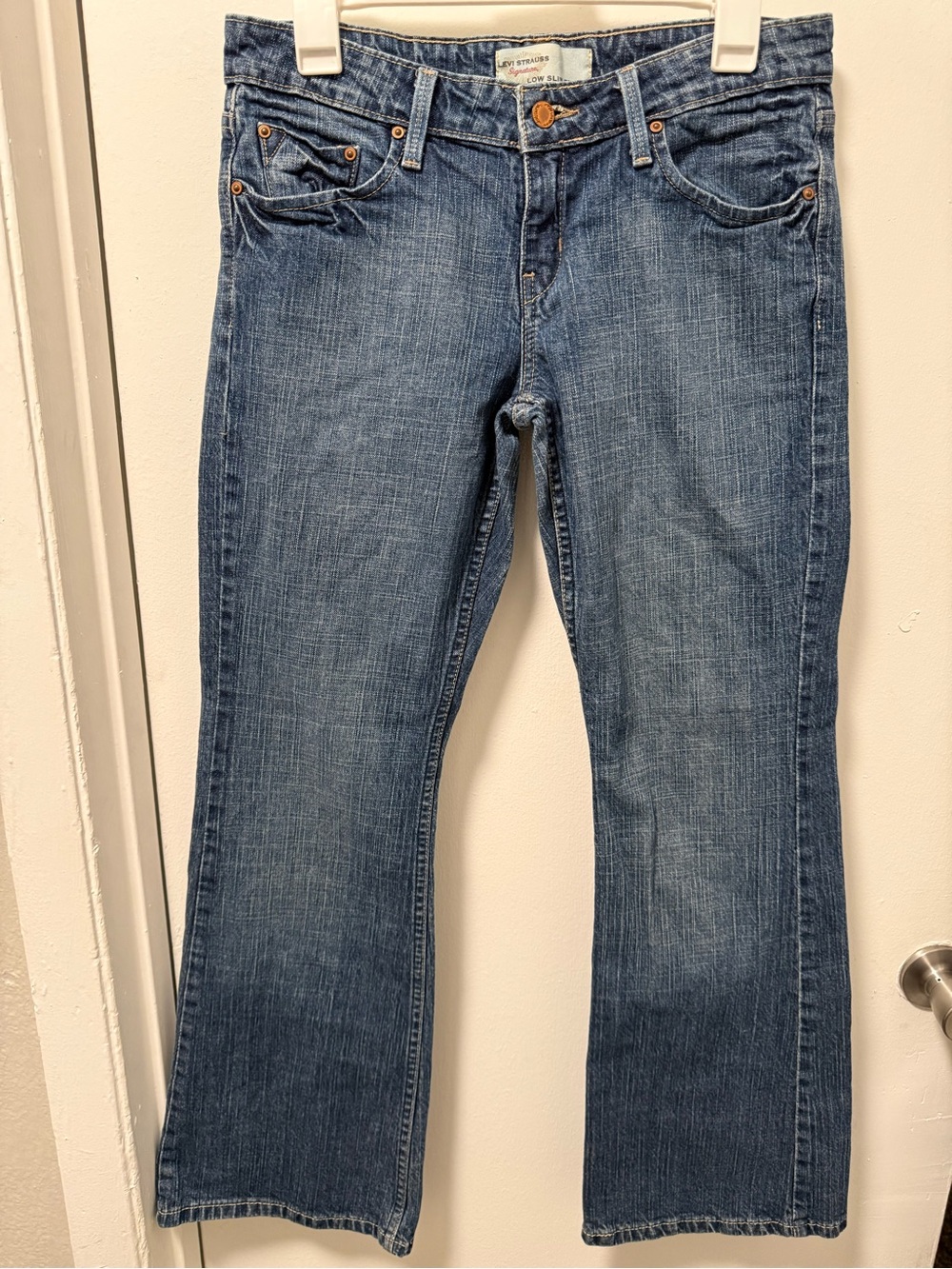 Signature by Levi Strauss Juniors Low Slim Flare Jeans Y2K Low Rise Stretch